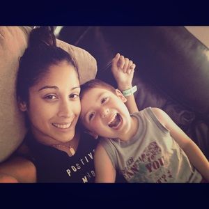 Meet your Posher, Tanit